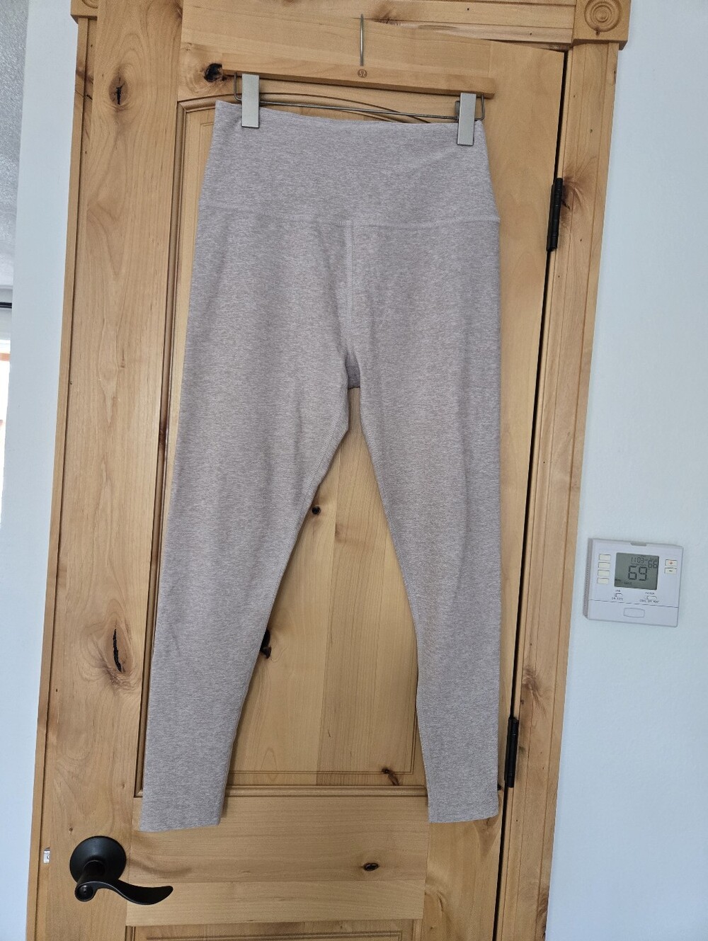 Beyond Yoga Sand Beige  Leggings XL